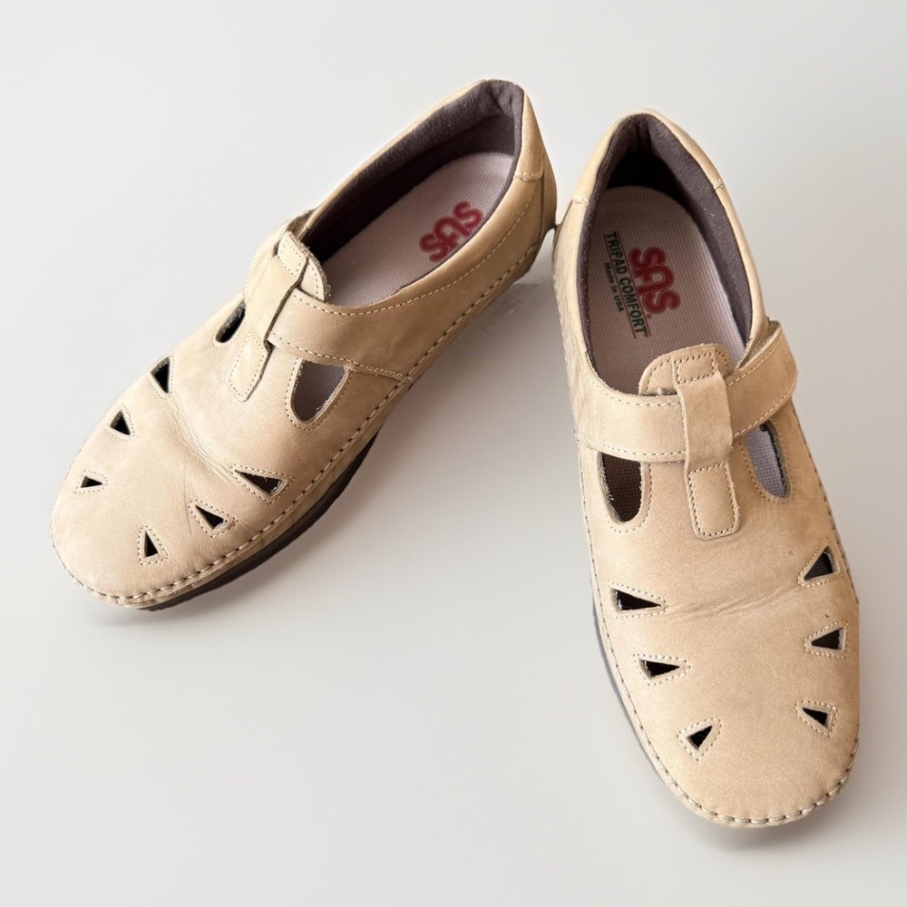 SAS Shoes Womens Size 8.5 Beige Nubuck Tripad Comfort Mary Jane Walking Flats
